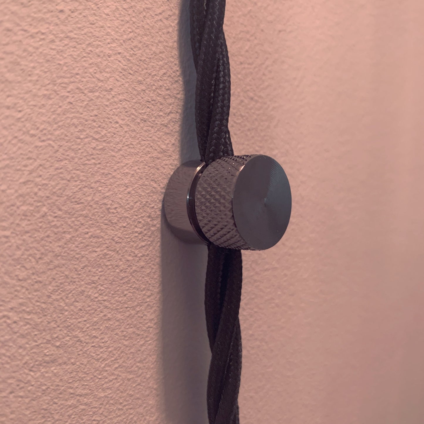 Dark pewter wall light with 3 pin plug (without bulb)