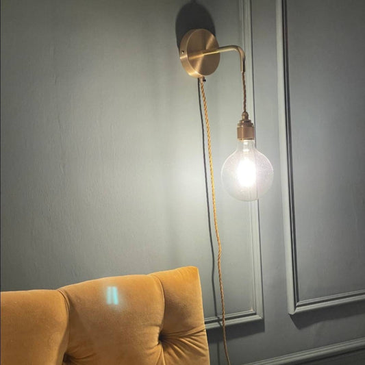 Brass wall light with 3 pin plug (without bulb)
